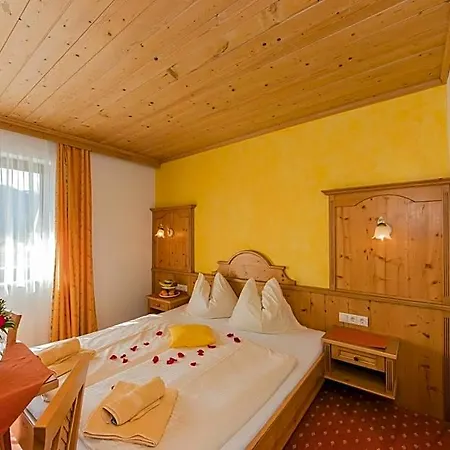 Hotell Hinteraigengut Flachau